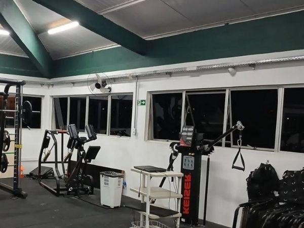Instalação de película para vidros em Caieiras
